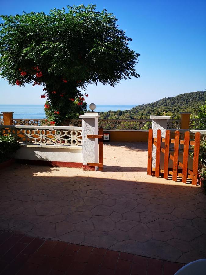 Apartamentos Famara Lloret de Mar Exterior foto