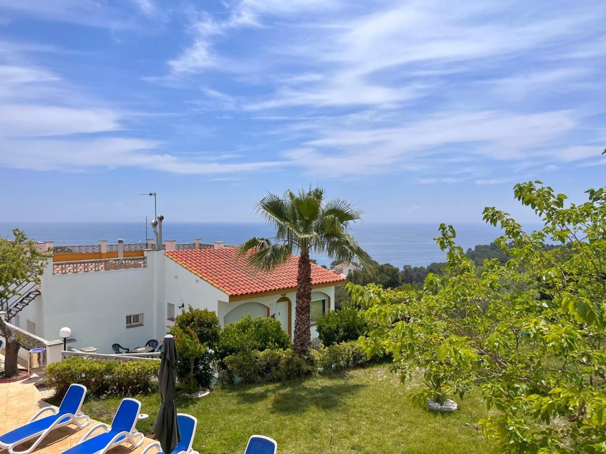 Apartamentos Famara Lloret de Mar Exterior foto
