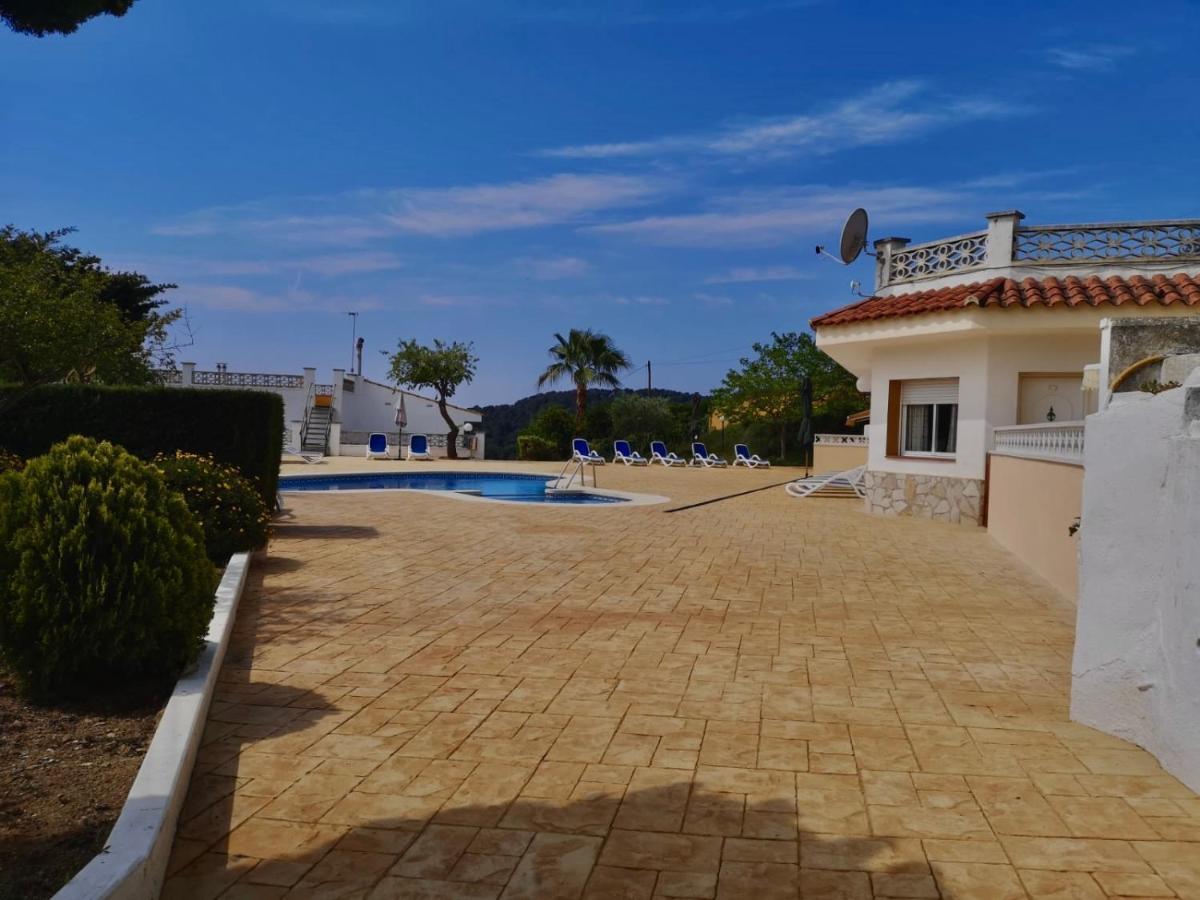 Apartamentos Famara Lloret de Mar Exterior foto