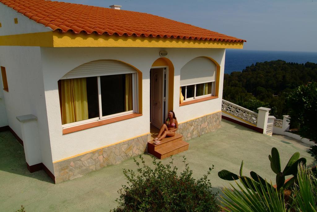 Apartamentos Famara Lloret de Mar Exterior foto
