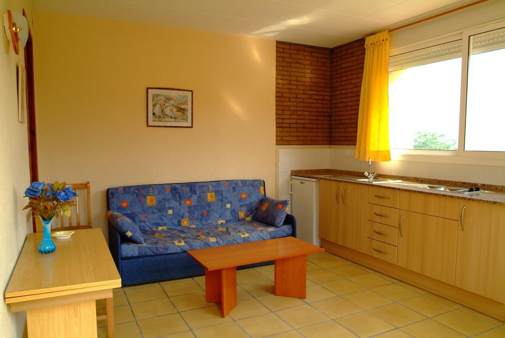 Apartamentos Famara Lloret de Mar Exterior foto